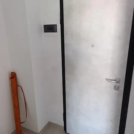 شقة Maco